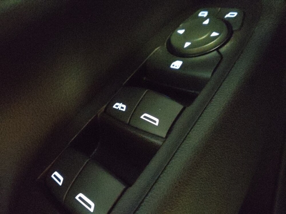 2020 Chevrolet Equinox in Mesa, AZ 85210 - 18132117 27