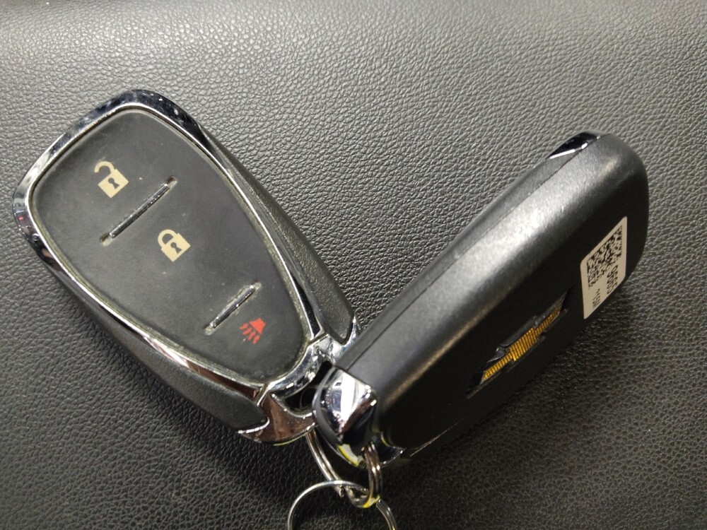 2020 Chevrolet Equinox in Knoxville, TN 37923 - 18132122 32