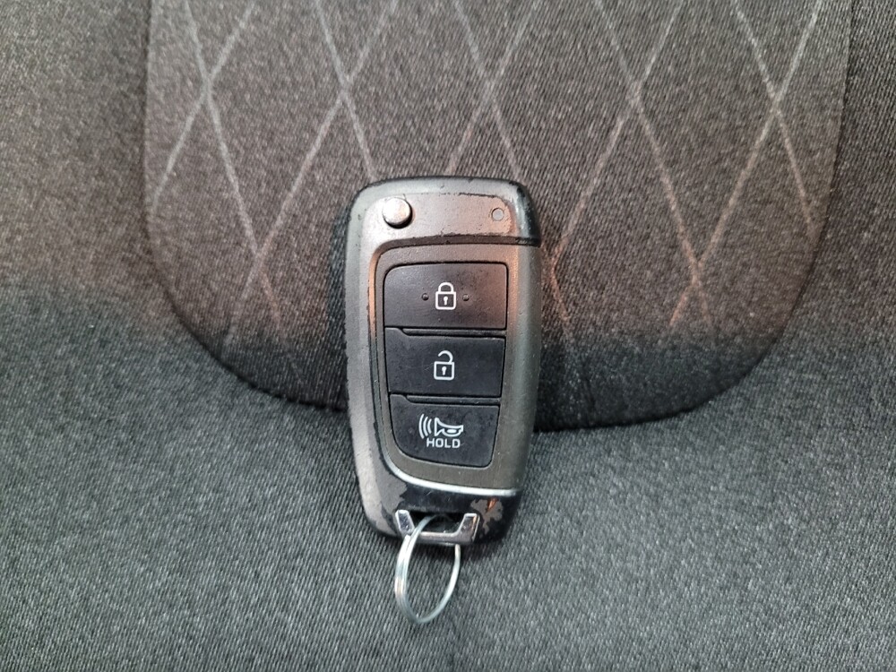 2022 Hyundai Palisade in Las Vegas, NV 89104 - 18132125 32