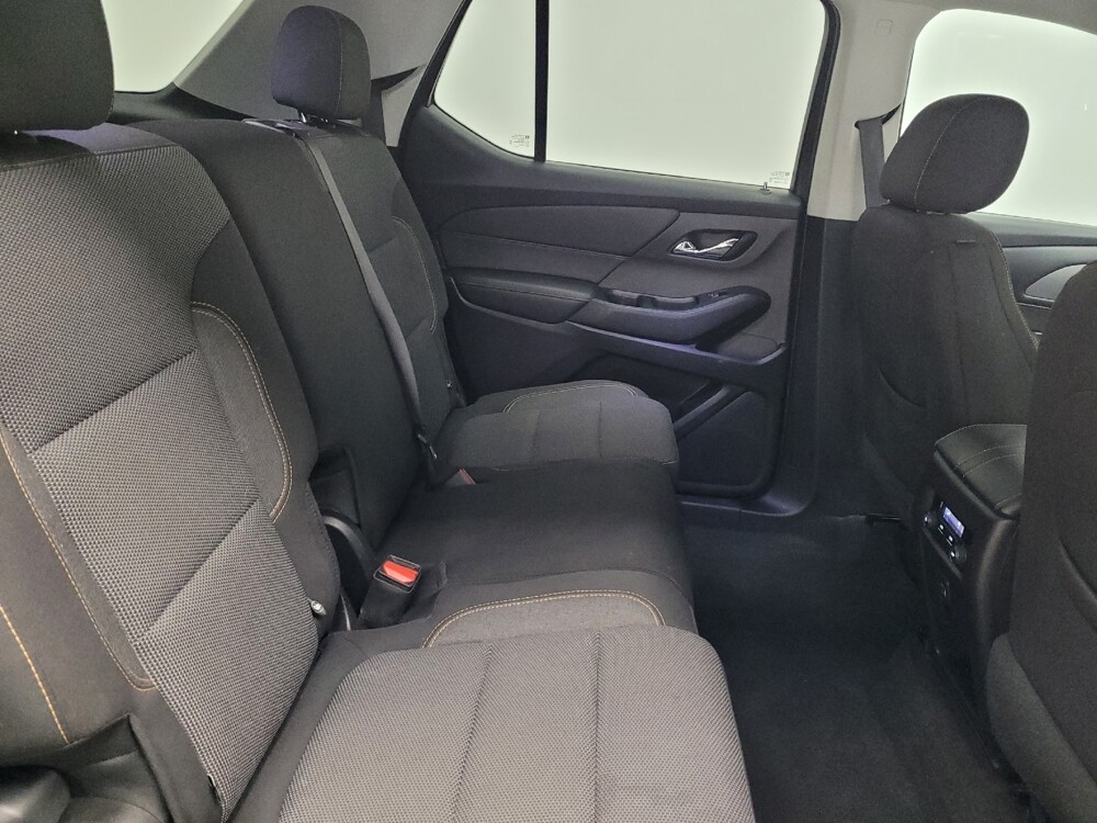 2020 Chevrolet Traverse in Las Vegas, NV 89102 - 18132126 19