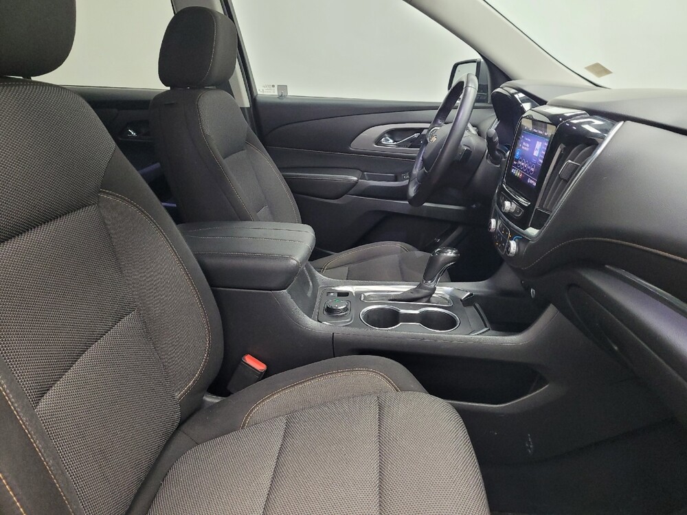 2020 Chevrolet Traverse in Las Vegas, NV 89102 - 18132126 21