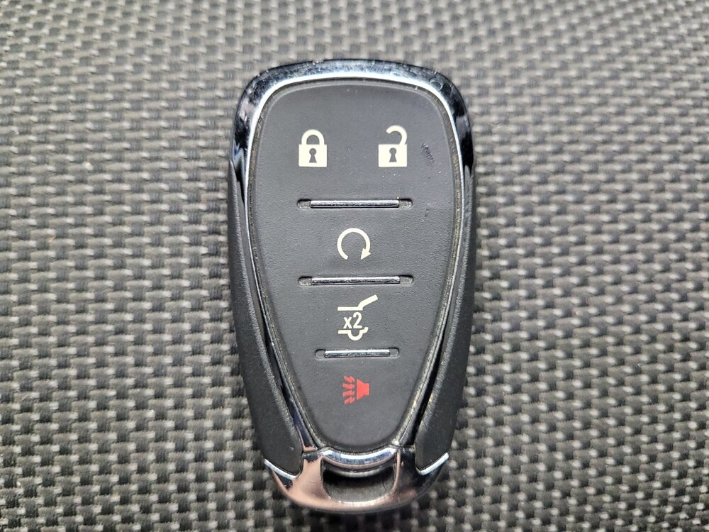 2020 Chevrolet Traverse in Las Vegas, NV 89102 - 18132126 32