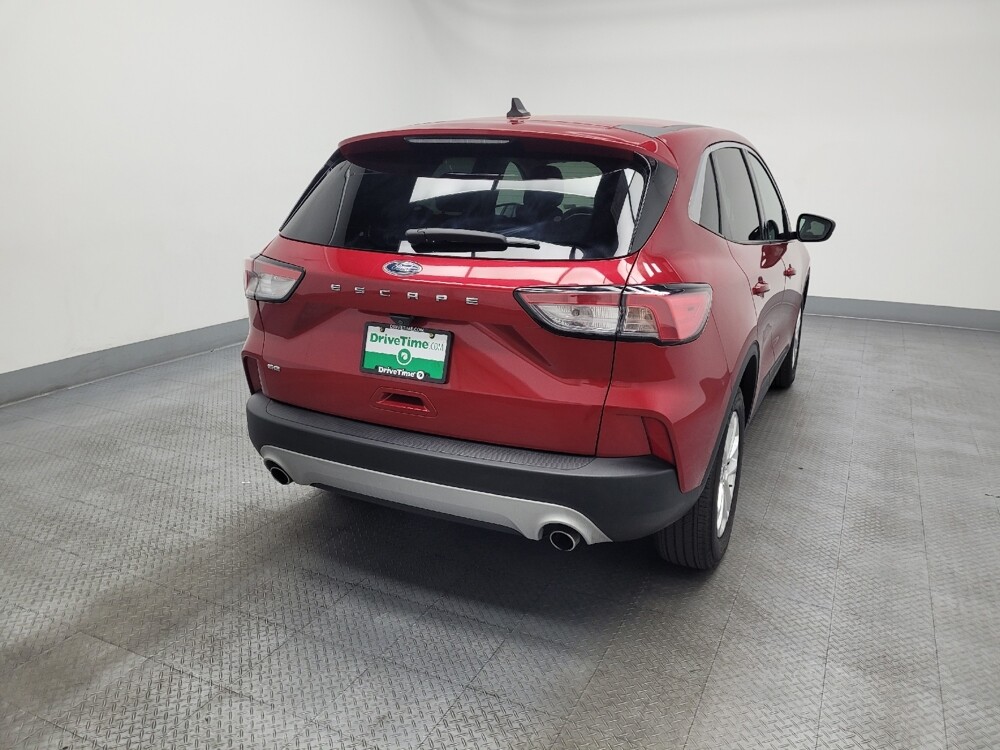 2022 Ford Escape in Las Vegas, NV 89102 - 18132129 7