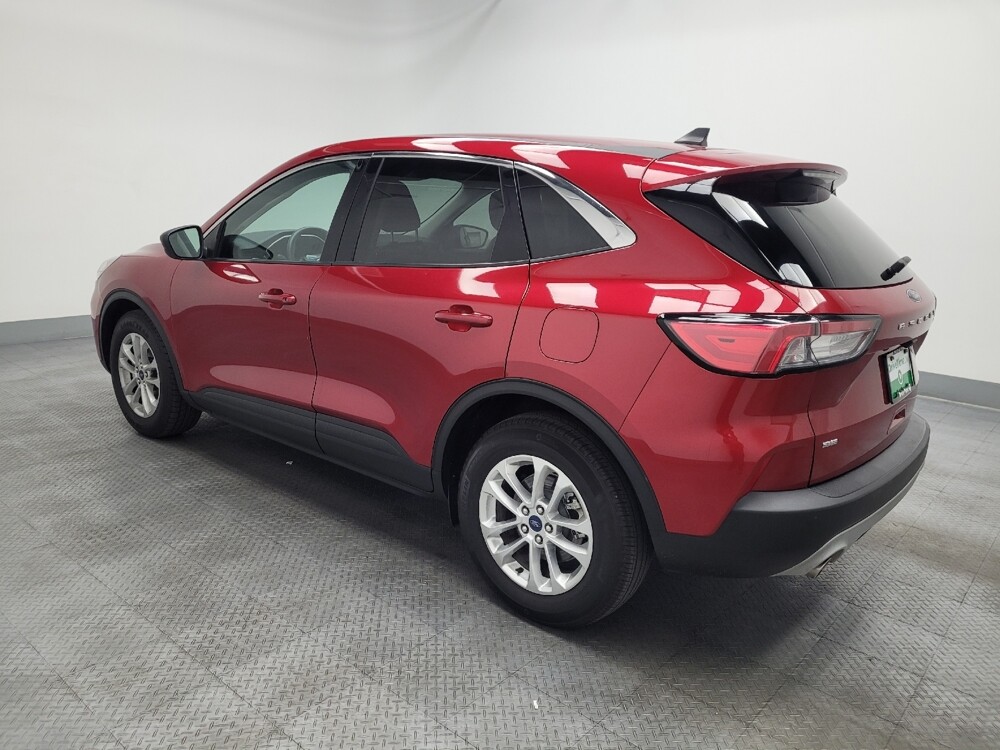 2022 Ford Escape in Las Vegas, NV 89102 - 18132129 3