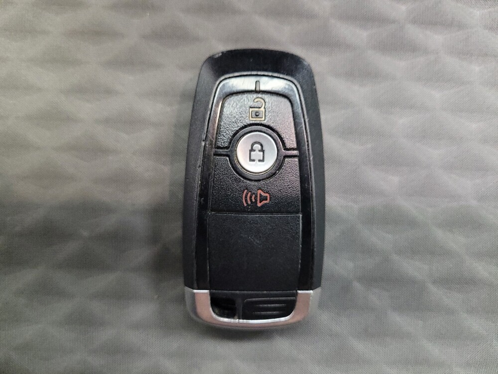 2022 Ford Escape in Las Vegas, NV 89102 - 18132129 32