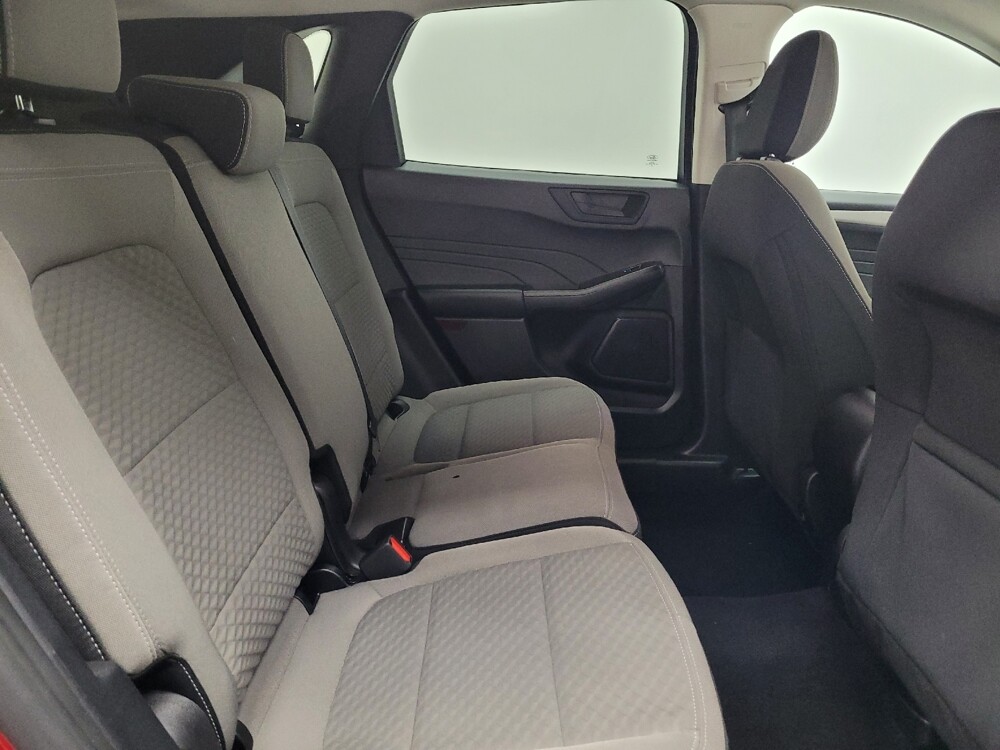 2022 Ford Escape in Las Vegas, NV 89102 - 18132129 19