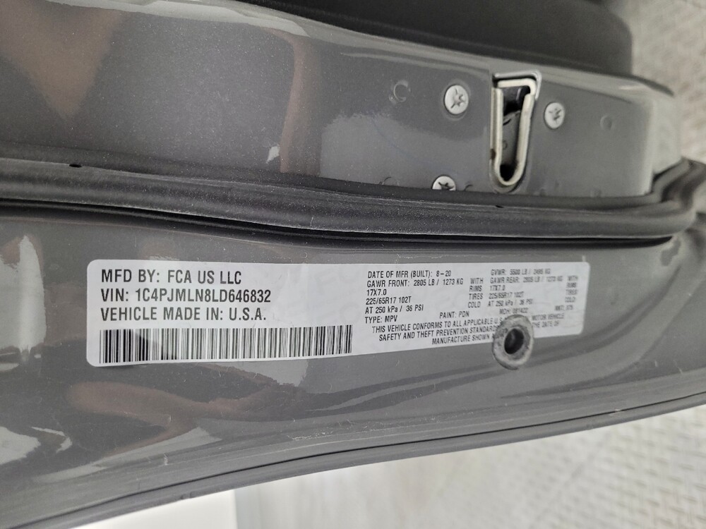 2020 Jeep Cherokee in Reno, NV 89502 - 18132131 33