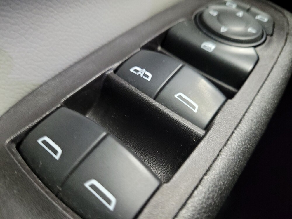 2022 Chevrolet Equinox in Las Vegas, NV 89104 - 18132133 27