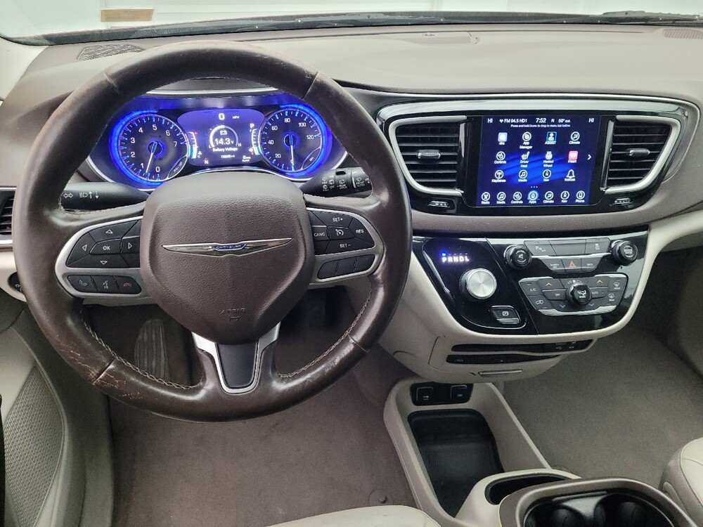 2017 Chrysler Pacifica in Ocala, FL 34471 - 18132135 22