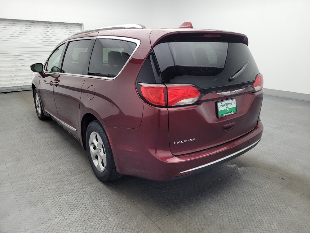 2017 Chrysler Pacifica in Ocala, FL 34471 - 18132135 5