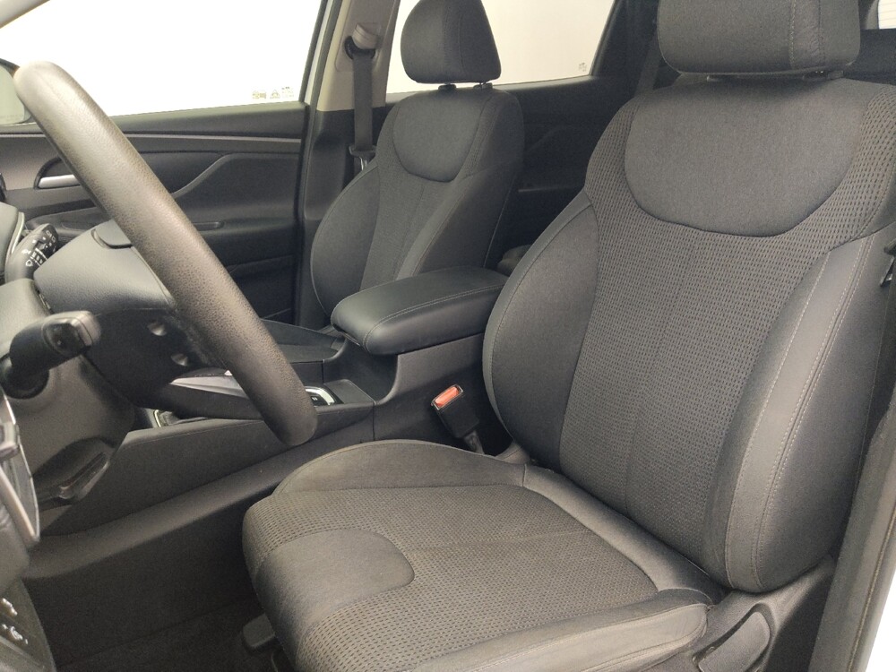 2019 Hyundai Santa Fe in Lauderdale Lakes, FL 33313 - 18132137 17