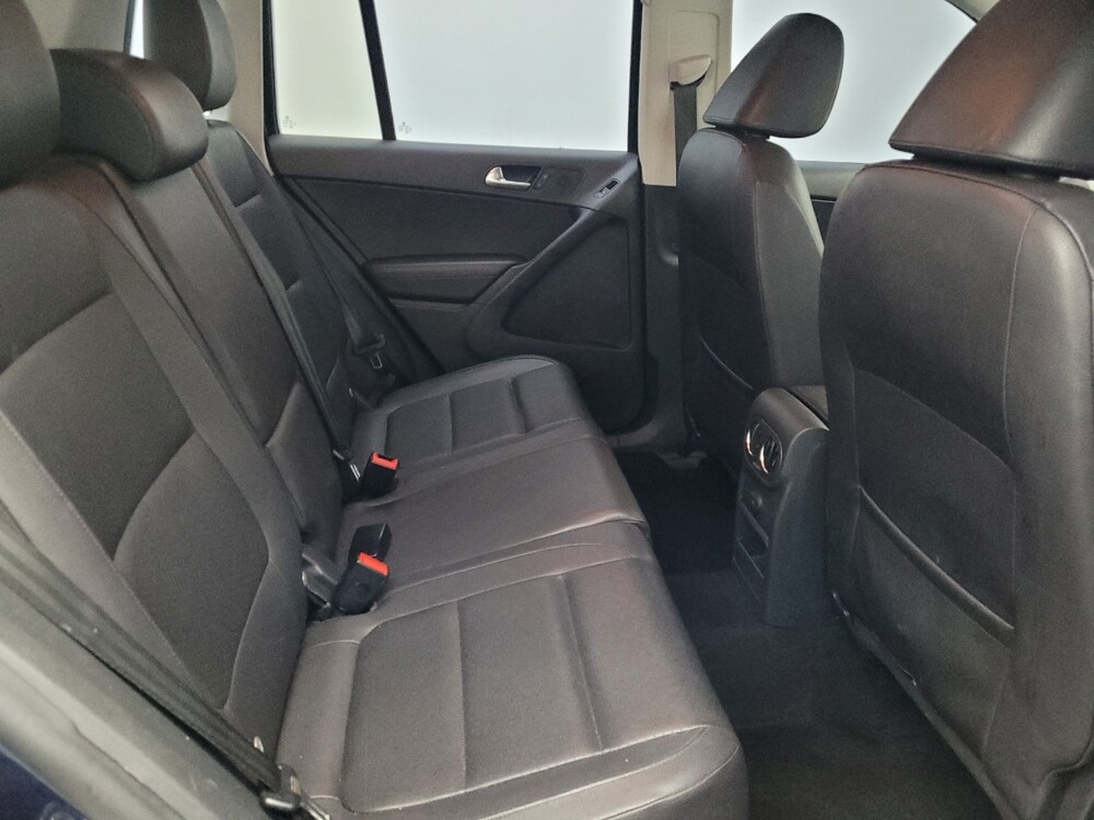 2016 Volkswagen Tiguan in Jacksonville, FL 32225 - 18132138 19