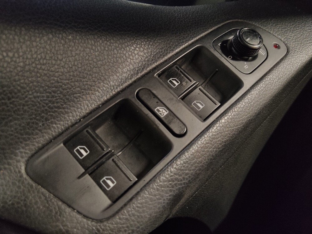 2016 Volkswagen Tiguan in Jacksonville, FL 32225 - 18132138 27