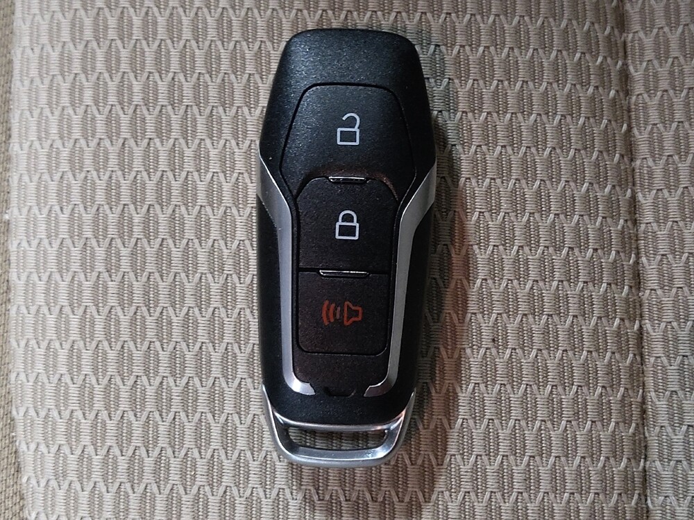 2017 Ford Explorer in Ocala, FL 34471 - 18132143 32