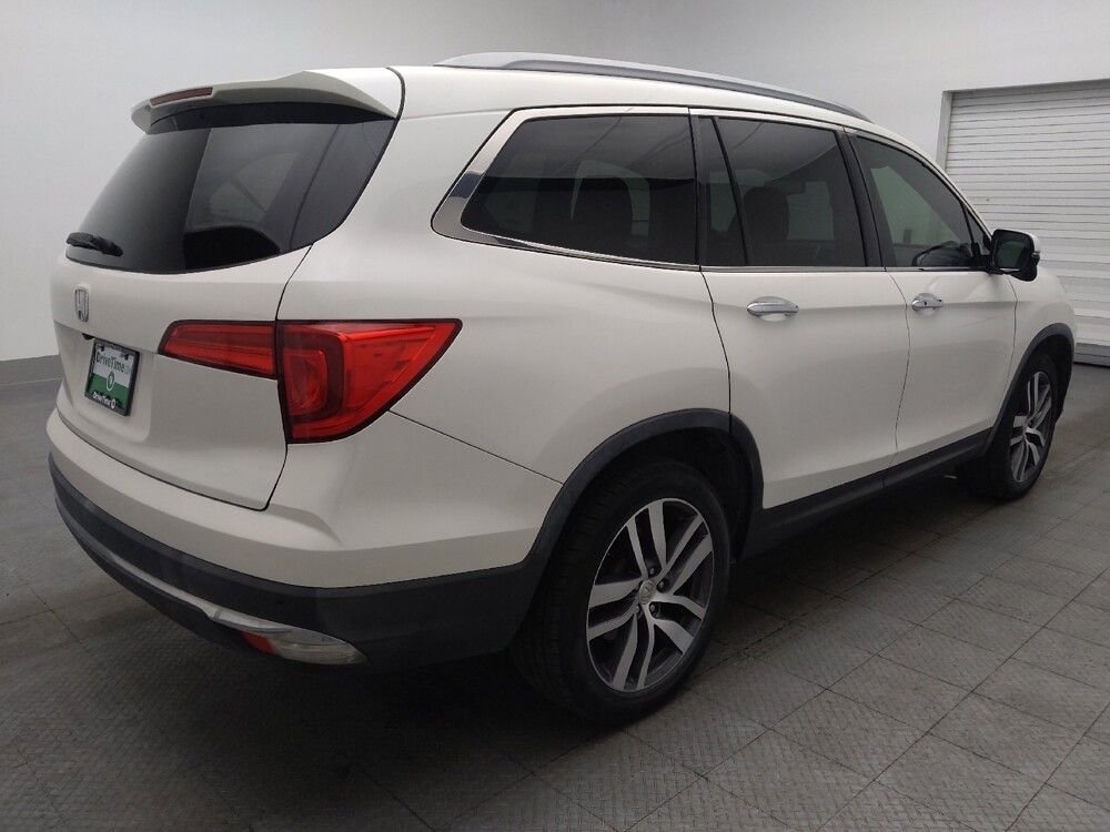 2017 Honda Pilot in Lauderdale Lakes, FL 33313 - 18132145 10