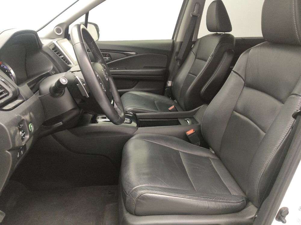 2017 Honda Pilot in Lauderdale Lakes, FL 33313 - 18132145 17