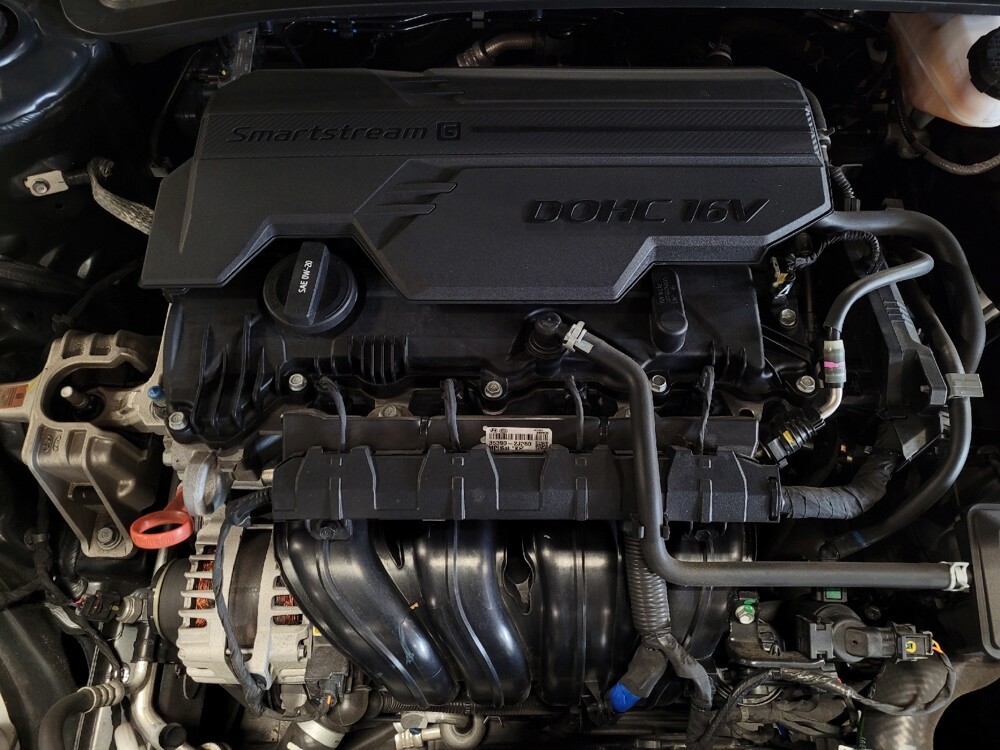 2023 Hyundai Elantra in Jacksonville, FL 32210 - 18132147 30