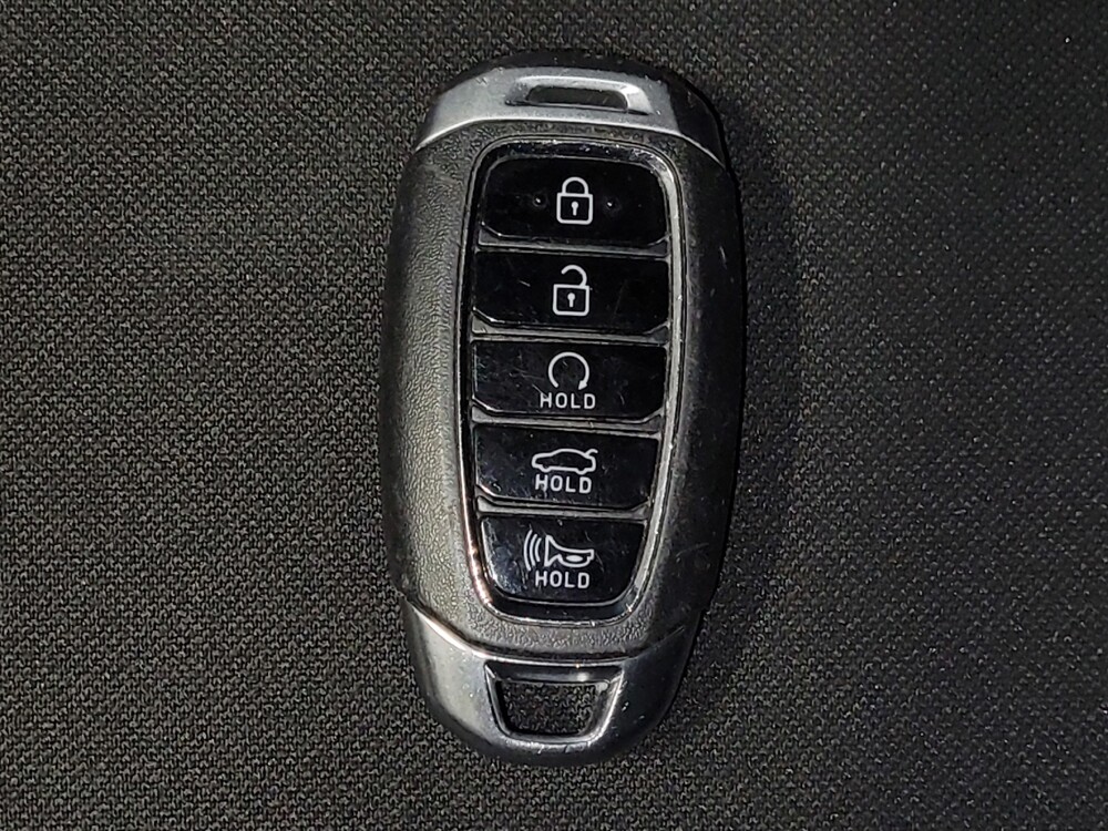 2023 Hyundai Elantra in Jacksonville, FL 32210 - 18132147 32