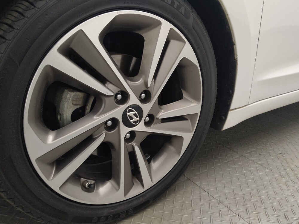 2017 Hyundai Elantra in Kissimmee, FL 34744 - 18132148 31