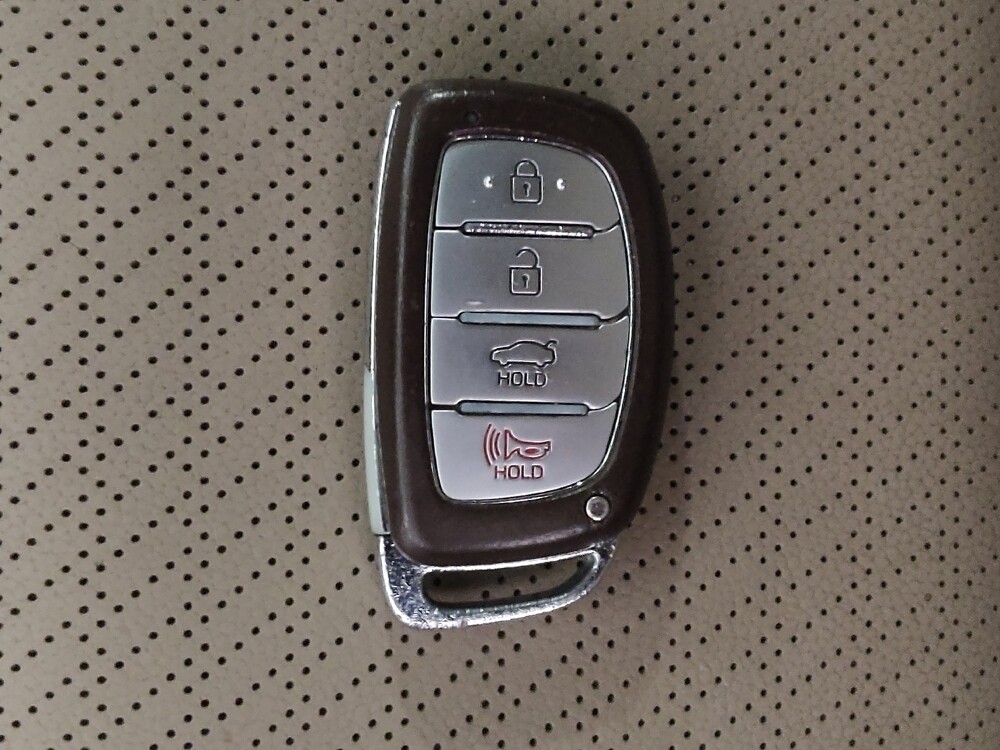 2017 Hyundai Elantra in Kissimmee, FL 34744 - 18132148 32