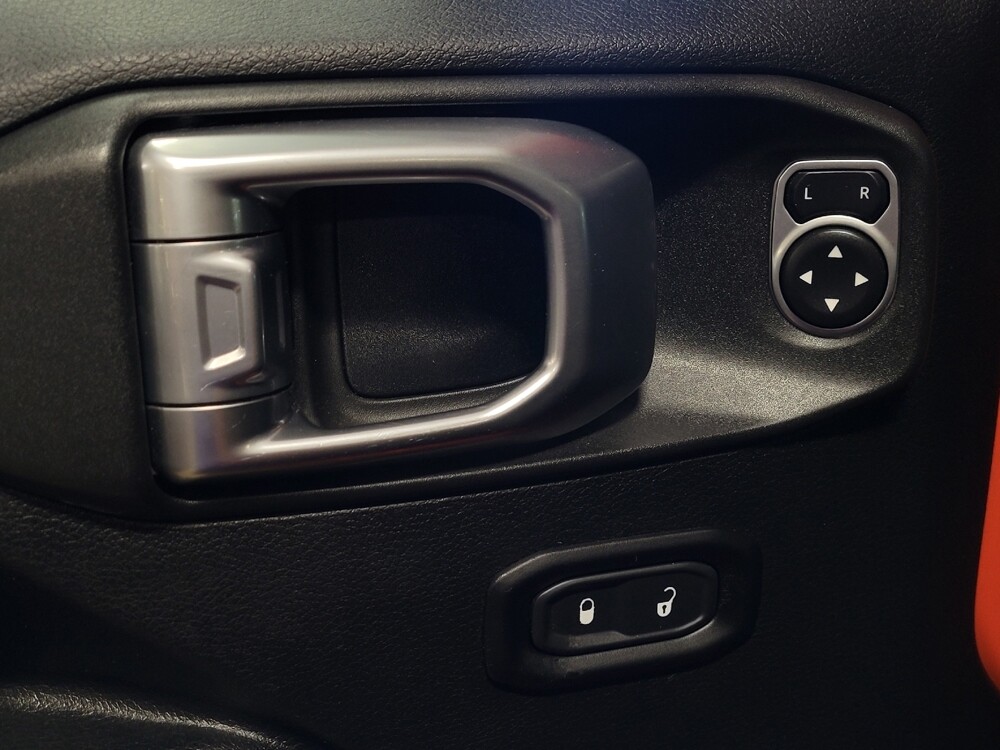 2019 Jeep Wrangler in Jacksonville, FL 32210 - 18132149 27