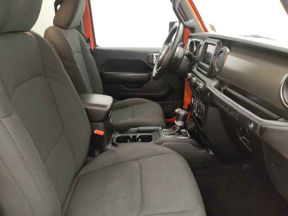 2019 Jeep Wrangler in Jacksonville, FL 32210 - 18132149 21