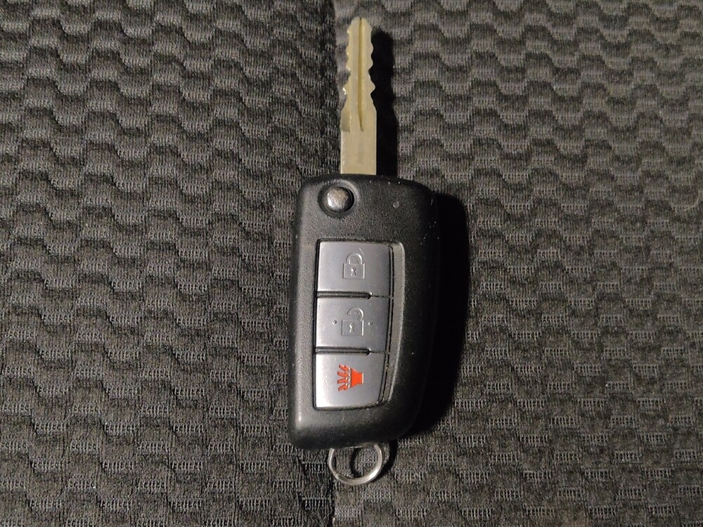 2018 Nissan Rogue Sport in Kissimmee, FL 34744 - 18132151 32