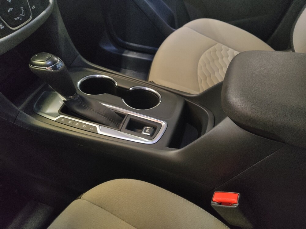 2020 Chevrolet Equinox in Savannah, GA 31419 - 18132153 26