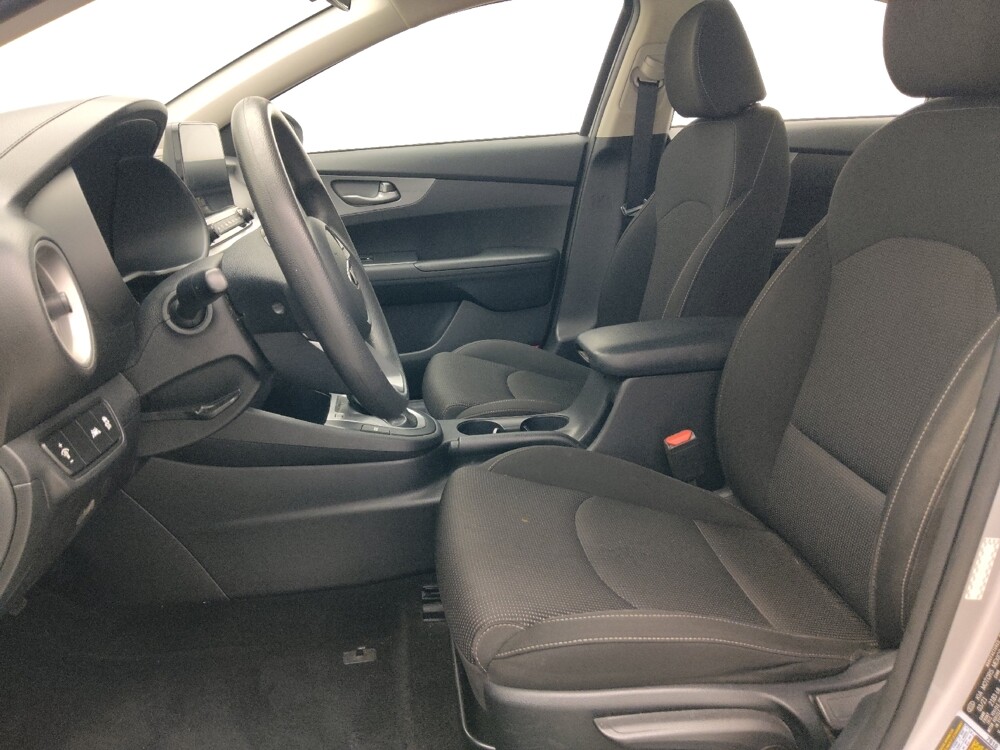 2021 Kia Forte in Savannah, GA 31419 - 18132157 17