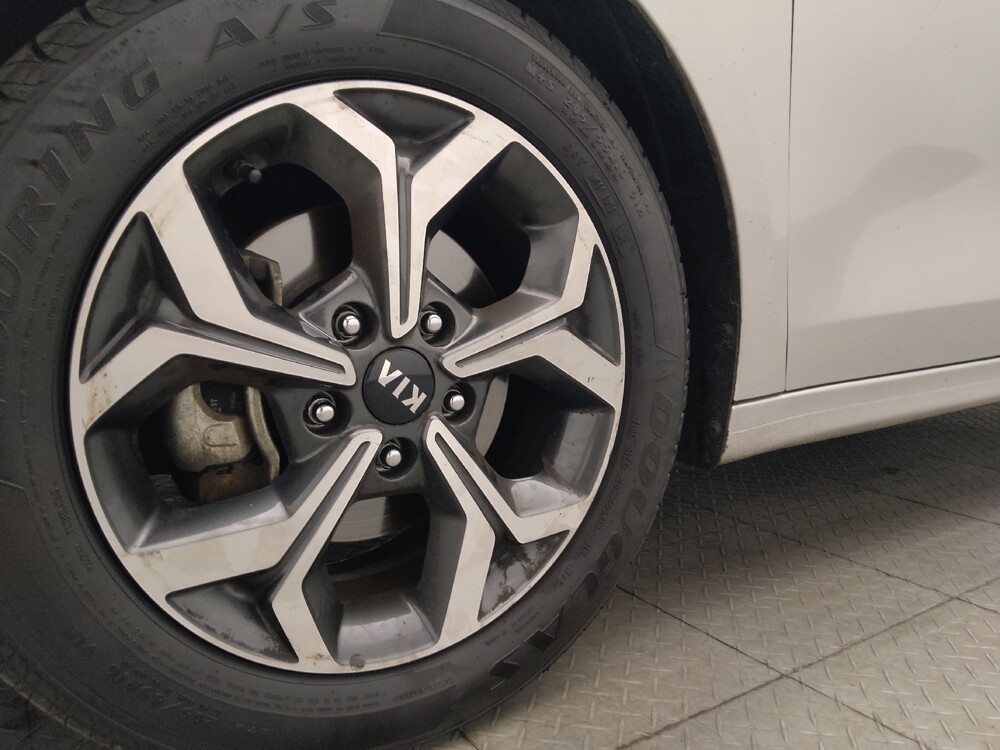 2021 Kia Forte in Savannah, GA 31419 - 18132157 31