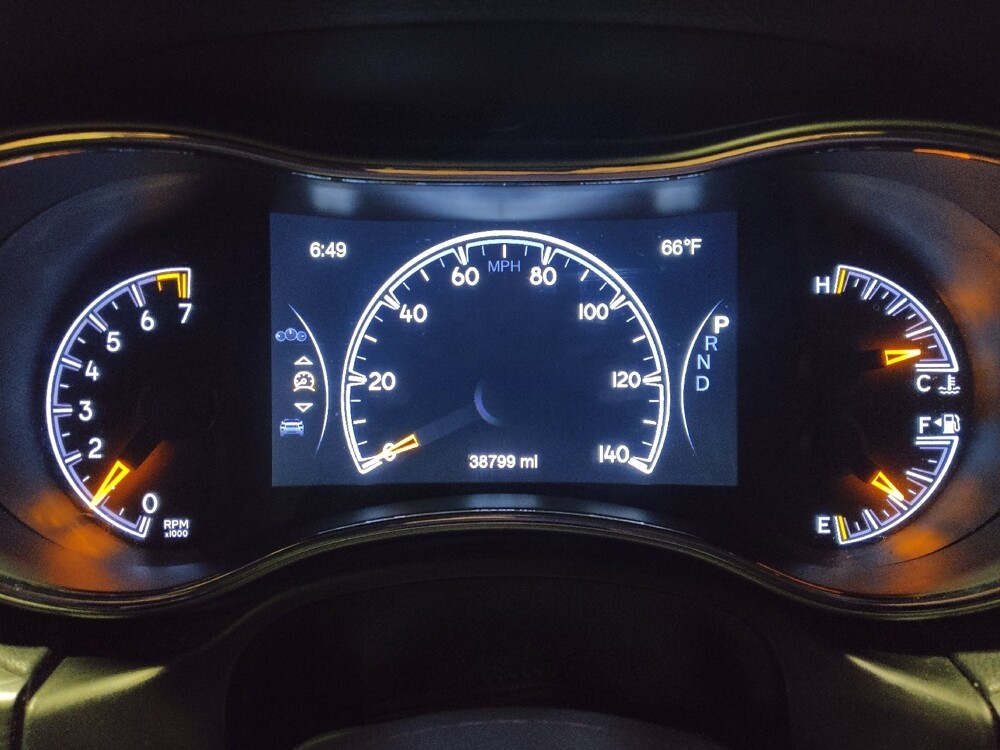 2019 Jeep Grand Cherokee in Jacksonville, FL 32210 - 18132160 23