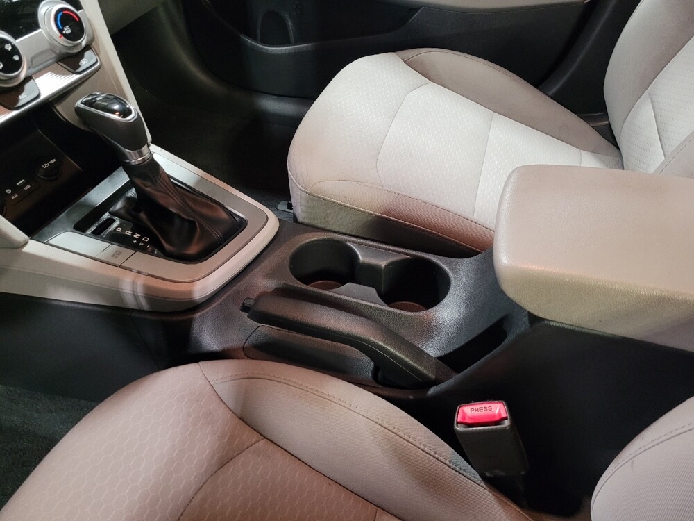 2019 Hyundai Elantra in Kissimmee, FL 34744 - 18132162 26