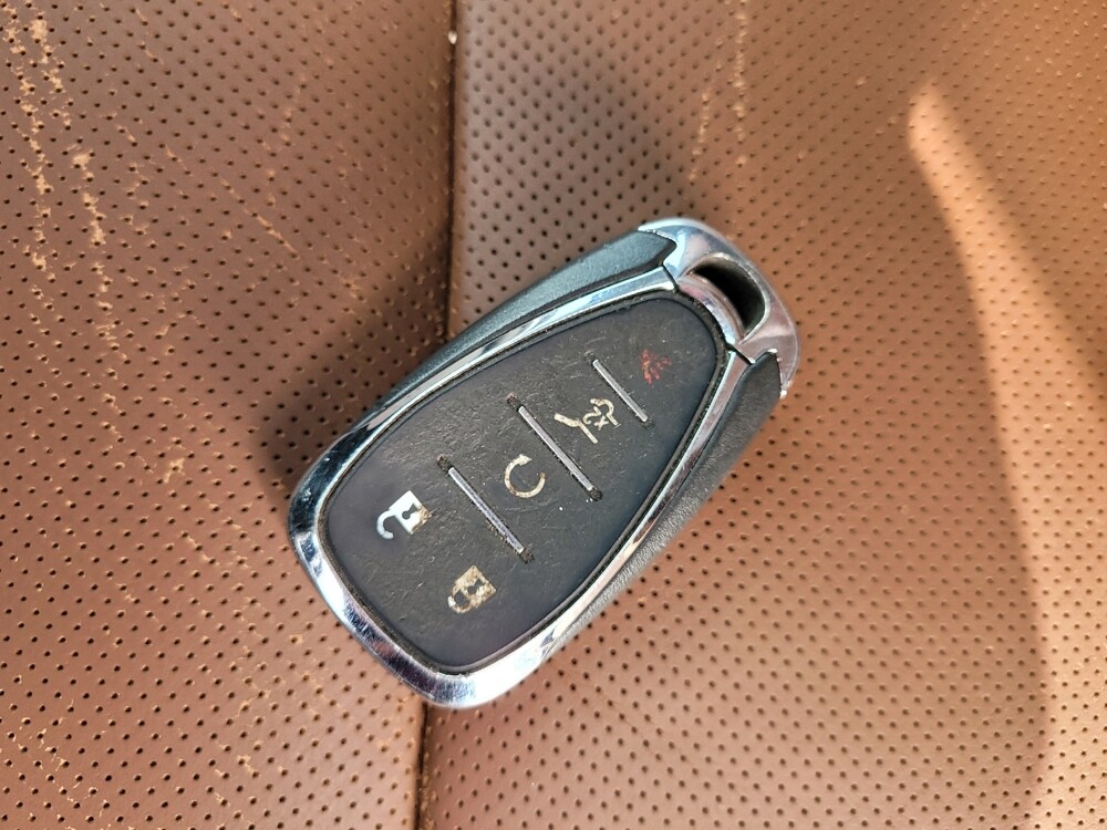 2018 Chevrolet Traverse in Wilmington, NC 28405 - 18132169 32