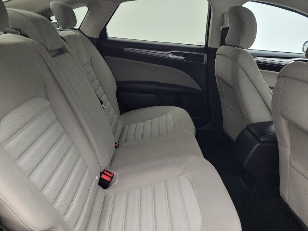 2018 Ford Fusion in Fayetteville, NC 28304 - 18132181 19