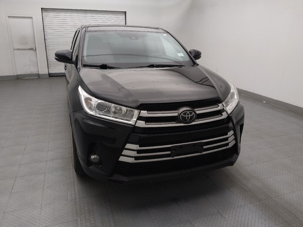 2018 Toyota Highlander in Greenville, SC 29607 - 18132187 14