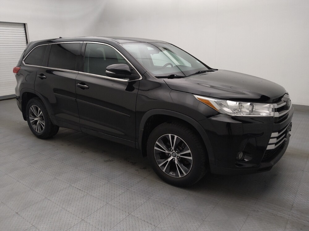 2018 Toyota Highlander in Greenville, SC 29607 - 18132187 11