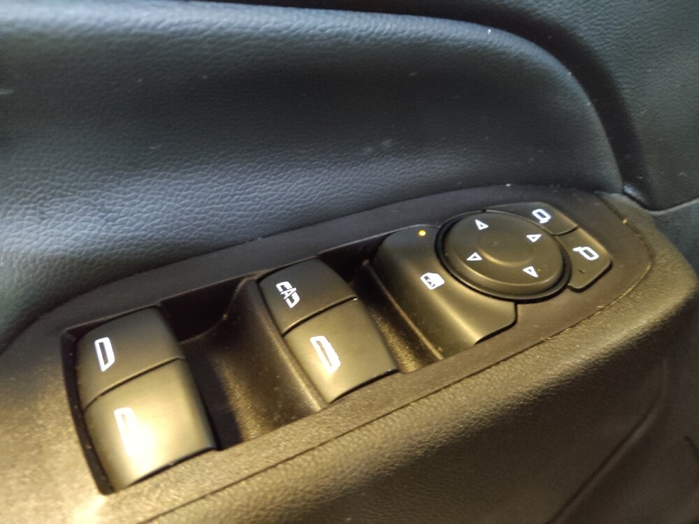 2020 Chevrolet Equinox in Raleigh, NC 27604 - 18132197 27