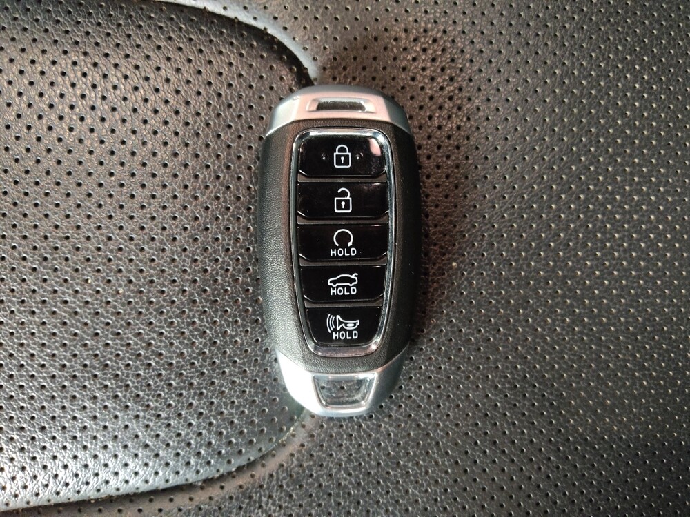 2023 Hyundai Elantra in Conway, SC 29526 - 18132198 32