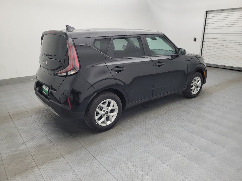 2025 Kia Soul in Greensboro, NC 27407 - 18132199 10