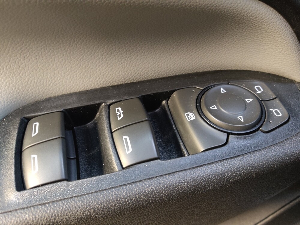 2018 Chevrolet Equinox in Greensboro, NC 27407 - 18132220 27