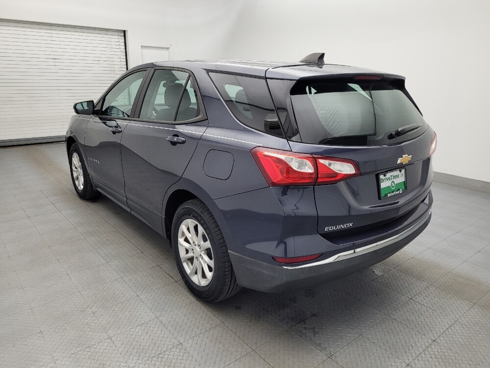 2018 Chevrolet Equinox in Greensboro, NC 27407 - 18132220 5