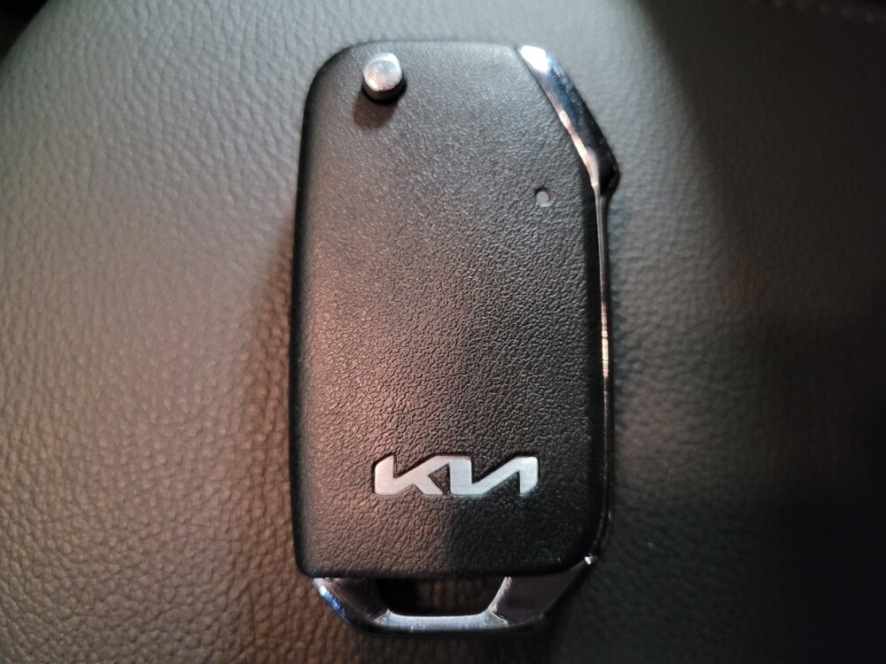 2025 Kia Soul in Greenville, SC 29607 - 18132235 32