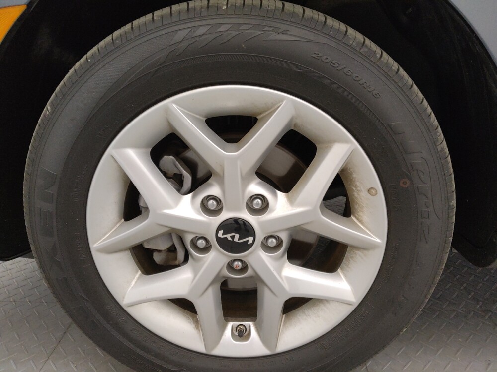 2025 Kia Soul in Greenville, SC 29607 - 18132235 31