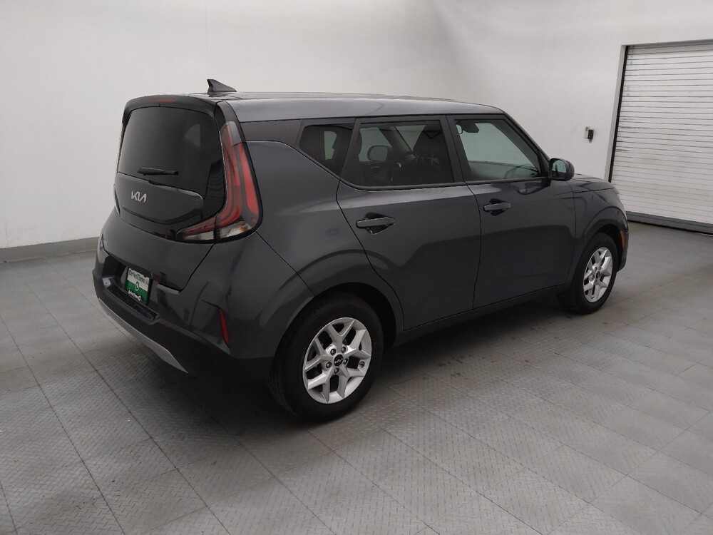 2025 Kia Soul in Fayetteville, NC 28304 - 18132236 10