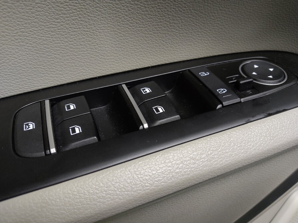 2025 Kia Soul in Fayetteville, NC 28304 - 18132236 27