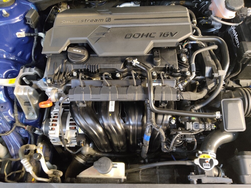 2024 Hyundai Elantra in Raleigh, NC 27604 - 18132245 30