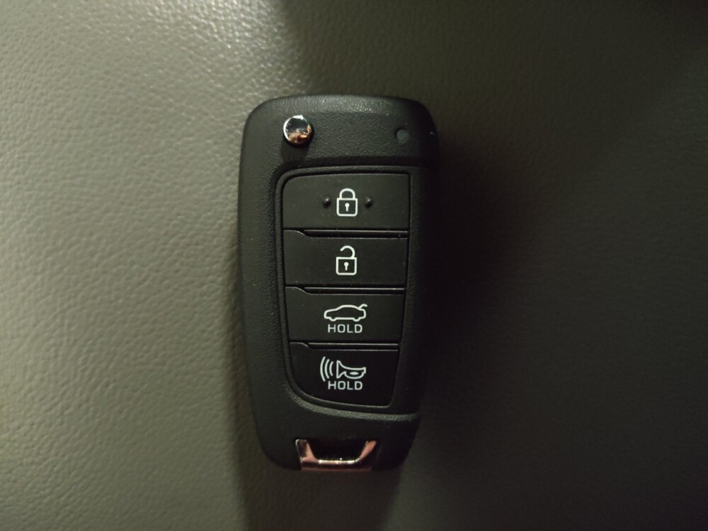 2024 Hyundai Elantra in Raleigh, NC 27604 - 18132245 32