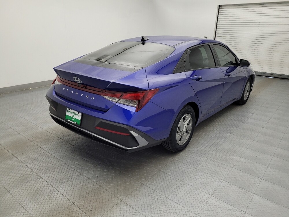 2024 Hyundai Elantra in Raleigh, NC 27604 - 18132245 9