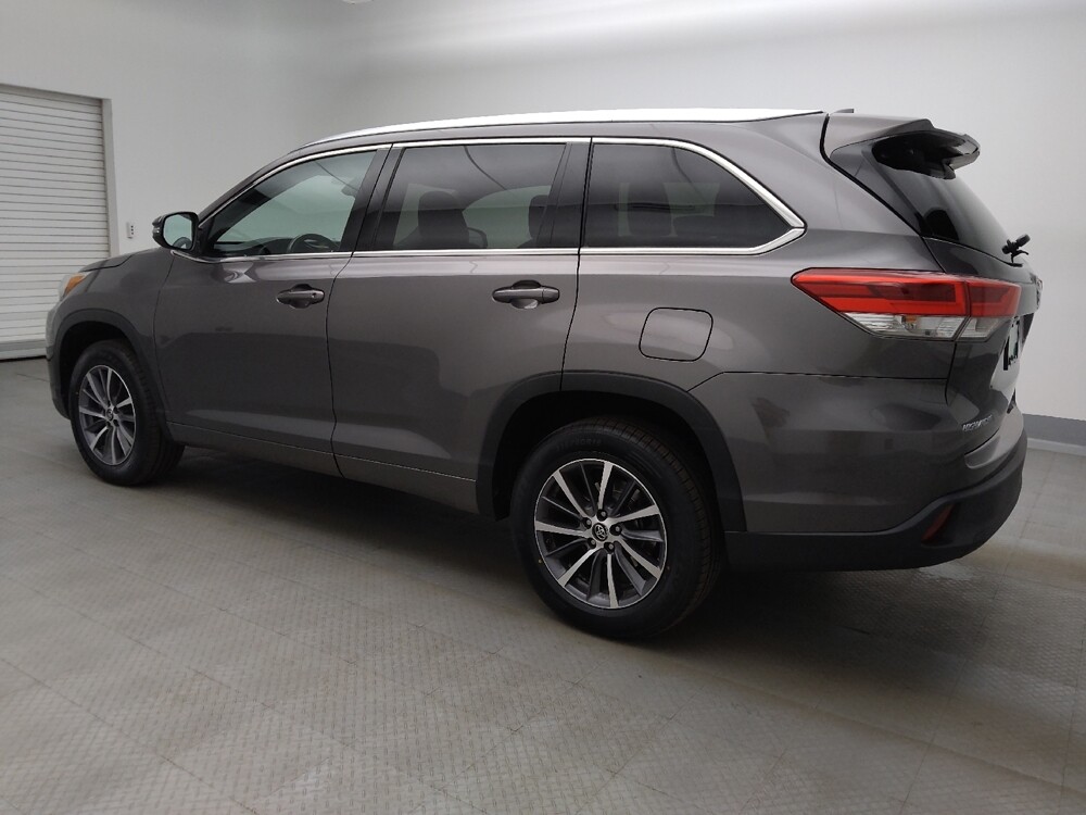 2018 Toyota Highlander in Albuquerque, NM 87113 - 18132254 3