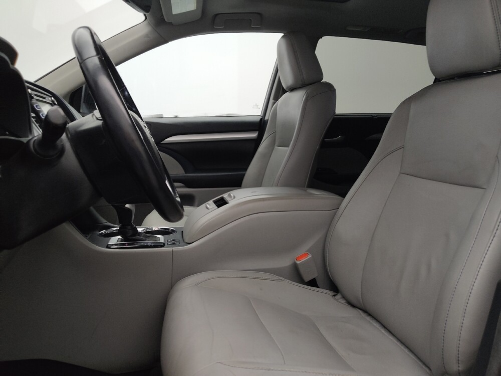 2018 Toyota Highlander in Albuquerque, NM 87113 - 18132254 17